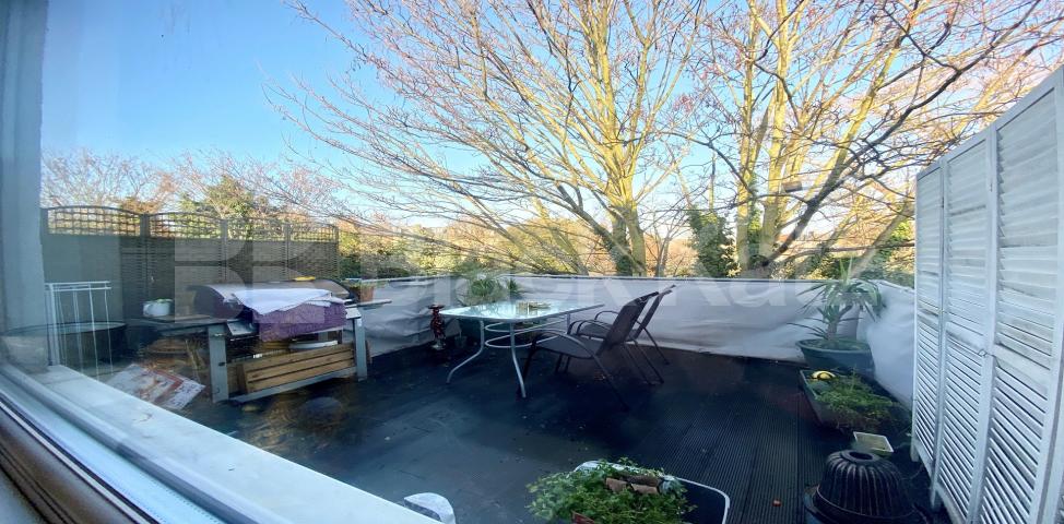 			LET  , 2 Bedroom, 1 bath, 1 reception Apartment			 Edgeley Road , Clapham 